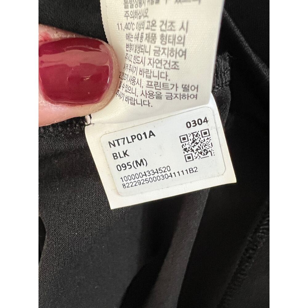 The North Face Made in Korea Black White 1/4 Zip Long Sleeve US Men’s Small - Picture 12 of 13